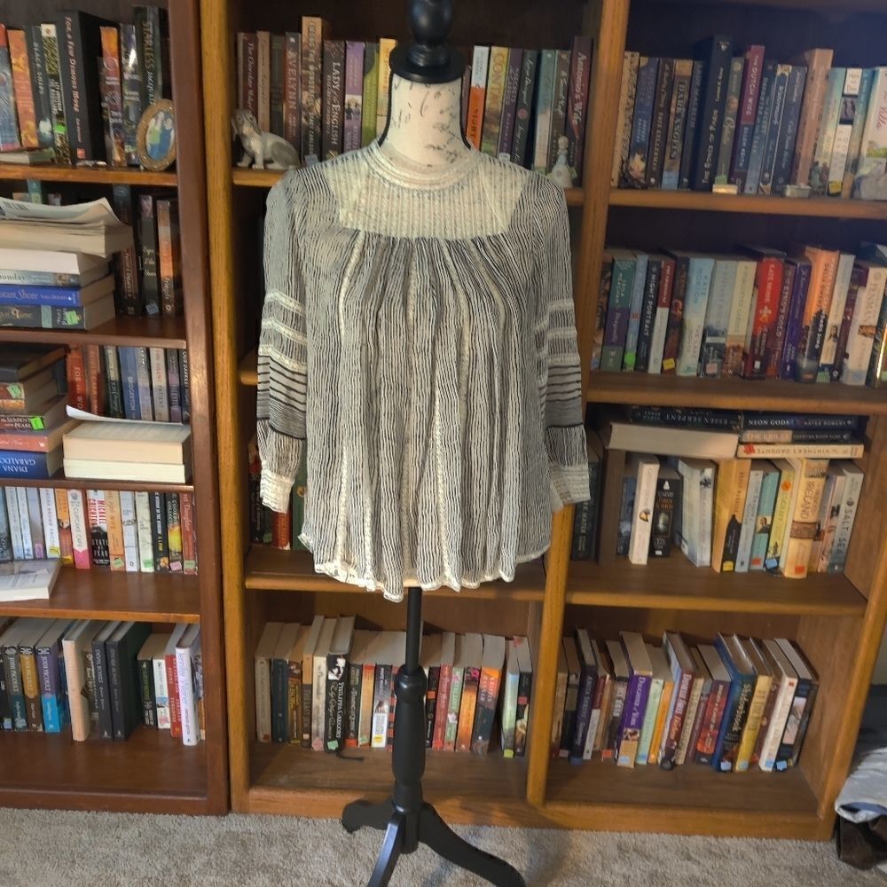 Anthropologie Floreat lace and chiffon top size xs.